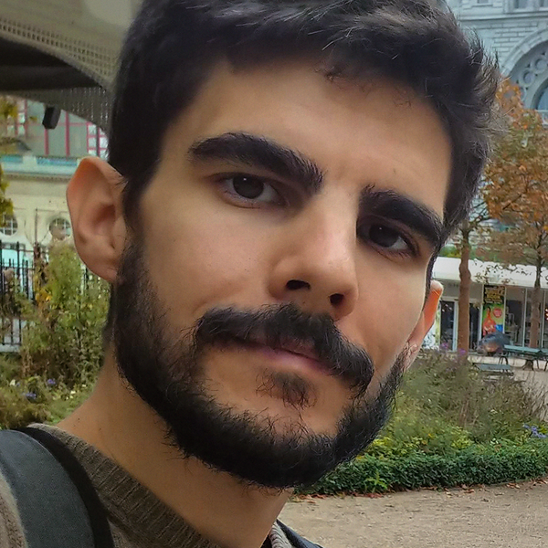 Adriano Mendes